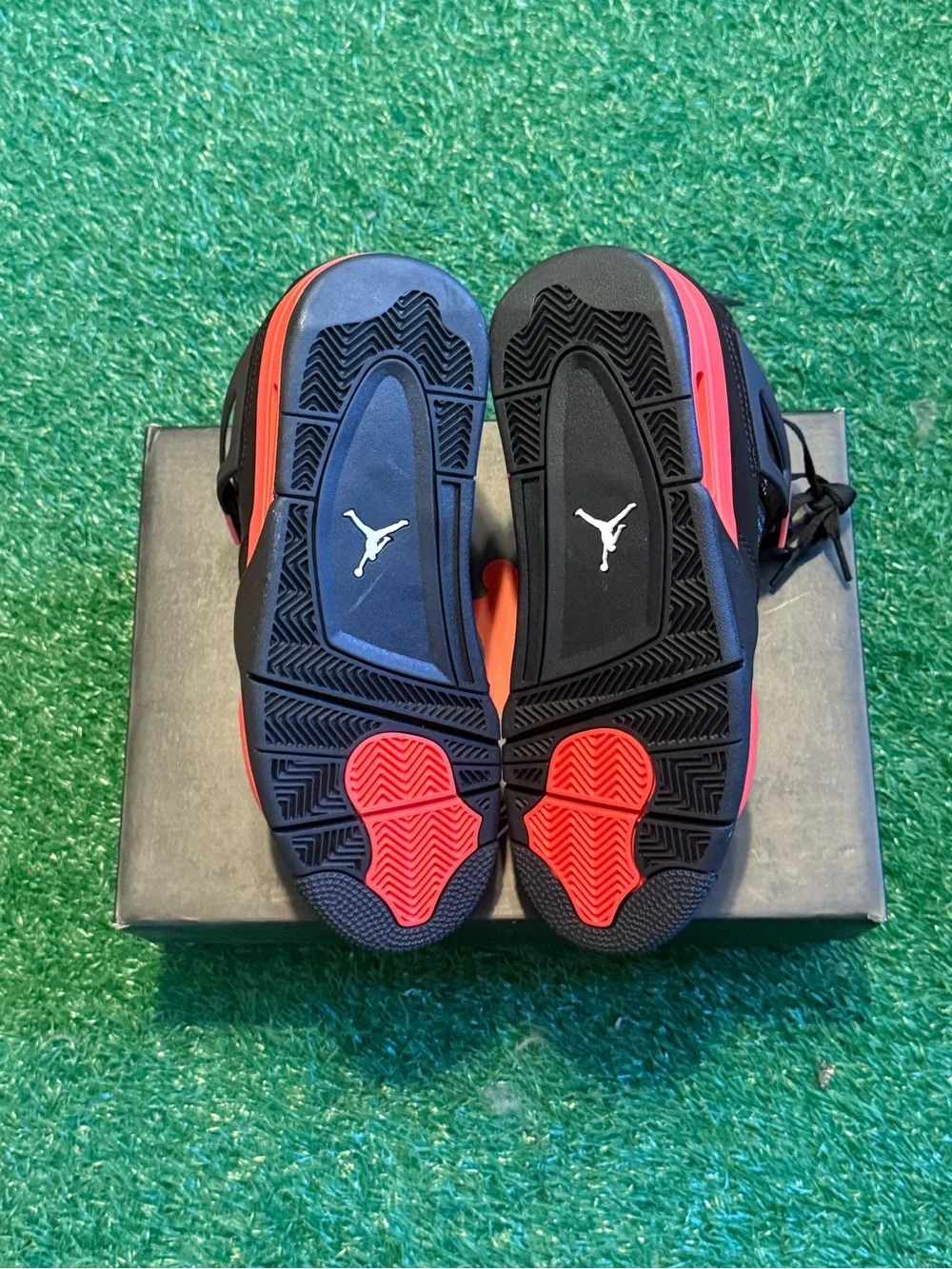 Air Jordan 4 Retro Red Thunder